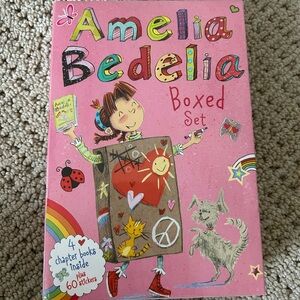 Amelia Bedelia Chapter Books Boxed Set - Pink (New)